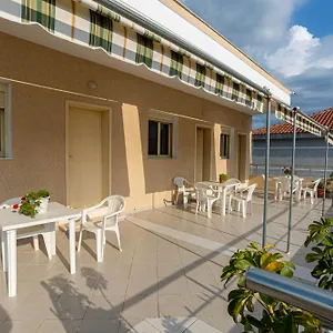 https://vila-be.albaniahotels.org