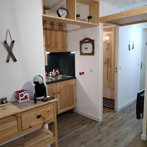 https://apt-magnifique-studio-lumineux.fr-provencehotel.com